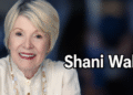 Shani Wallis: The Legendary Actress and Singer Who Defined Grace, Strength, and Passion Shani Wallis