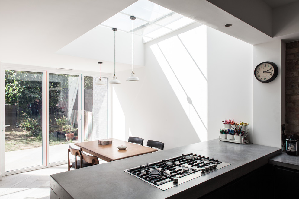 Stylish British Made Rooflights: Design Forward Solutions for Modern Homes Stylish British Made Rooflights: Design Forward Solutions for Modern Homes